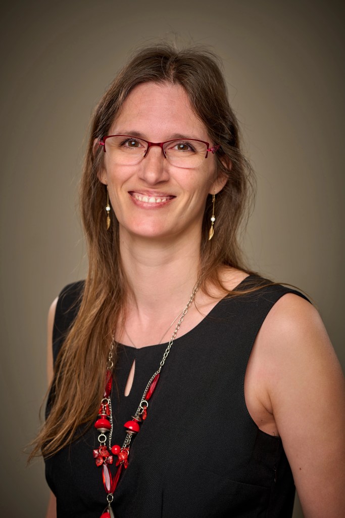 Aurélie Serain wedding planner pour LilyOrganiz, elle saura organiser et décorer votere évènement d'une main experte en Savoie, Haute-Savoie et sur Genève.